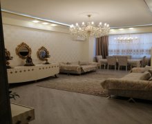 Satılır Yeni Tikili Memar Əcəmi m., Nəsimi r.