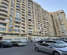 Satılır Yeni Tikili Memar Əcəmi m., Binəqədi r.