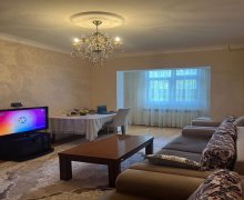 Satılır Köhnə Tikili Xalqlar dostluğu m., Xətai r.