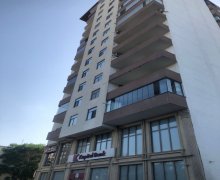 Satılır Yeni Tikili Azadlıq m., Binəqədi r.