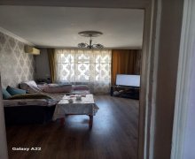 Satılır Köhnə Tikili İnşaatçılar m., Yasamal qəs., Yasamal r.