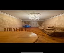 Satılır Köhnə Tikili Azadlıq m., Binəqədi r.