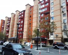 Satılır Köhnə Tikili Xalqlar dostluğu m., 8-ci kilometr, Nizami r.