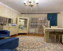 Satılır Köhnə Tikili Azadlıq m., Binəqədi r. Satılır Köhnə Tikili Azadlıq m., Binəqədi r.