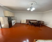 Kirayə (aylıq) Həyət evi/villa İnşaatçılar m., Yasamal qəs., Yasamal r.