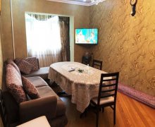 Satılır Köhnə Tikili Neftçilər m., 8-ci kilometr, Nizami r. Satılır Köhnə Tikili Neftçilər m., 8-ci kilometr, Nizami r.