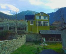 Kirayə (günlük) Həyət evi/villa Qax ş.