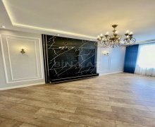 Satılır Yeni Tikili Azadlıq m., 7-ci mikrorayon, Binəqədi r.