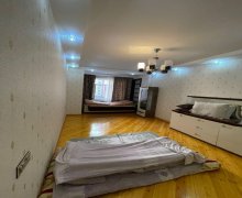 Satılır Yeni Tikili İnşaatçılar m., Yeni Yasamal qəs., Yasamal r.