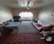 Satılır Köhnə Tikili Xalqlar dostluğu m., 8-ci kilometr, Nizami r.