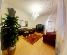 Satılır Köhnə Tikili Nizami m., Yasamal r.