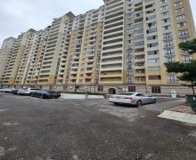 Satılır Yeni Tikili Azadlıq m., 8-ci mikrorayon, Binəqədi r. Satılır Yeni Tikili Azadlıq m., 8-ci mikrorayon, Binəqədi r.