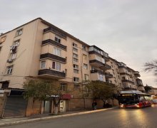 Satılır Köhnə Tikili Badamdar qəs., Səbail r.