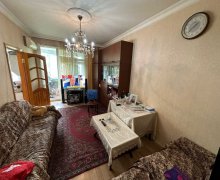 Satılır Köhnə Tikili Memar Əcəmi m., 3-cü mikrorayon, Nəsimi r.