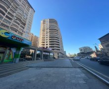 Satılır Yeni Tikili Azadlıq m., 8-ci mikrorayon, Binəqədi r.