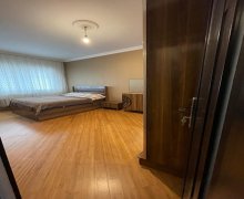 Satılır Köhnə Tikili Əhmədli m., Əhmədli, Xətai r.