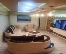 Satılır Köhnə Tikili Elmlər akademiyası m., Yasamal r.