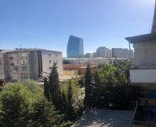 Satılır Köhnə Tikili Xətai m., Xətai r.