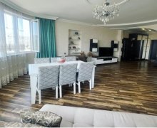 Satılır Yeni Tikili Elmlər akademiyası m., Yasamal r.