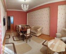 Satılır Yeni Tikili Elmlər akademiyası m., Yasamal r.