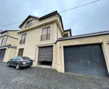 Satılır Həyət evi/villa Qax ş. Satılır Həyət evi/villa Qax ş.