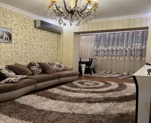 Satılır Köhnə Tikili Azadlıq m., 9-cu mikrorayon, Binəqədi r.