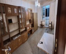 Satılır Köhnə Tikili Yeni Günəşli qəs., Suraxanı r. Satılır Köhnə Tikili Yeni Günəşli qəs., Suraxanı r.