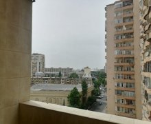 genclikde evlerin qiymeti Gənclik m., Nərimanov r.