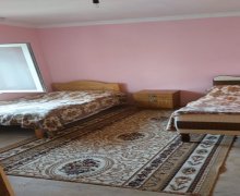 Kirayə (günlük) Həyət evi/villa Qax ş. Kirayə (günlük) Həyət evi/villa Qax ş.