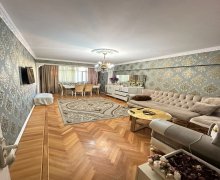 Satılır Köhnə Tikili Elmlər akademiyası m., Yasamal r.