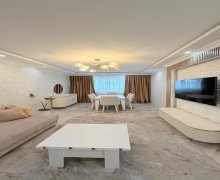 Satılır Köhnə Tikili Yeni Günəşli qəs., Suraxanı r.