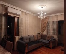 Satılır Köhnə Tikili Neftçilər m., Bakıxanov qəs., Sabunçu r. Satılır Köhnə Tikili Neftçilər m., Bakıxanov qəs., Sabunçu r.