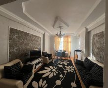 Satılır Yeni Tikili Xalqlar dostluğu m., Əhmədli, Xətai r.