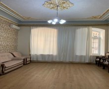 iceri seherde aylıq kiraye evler İçərişəhər m., Səbail r.