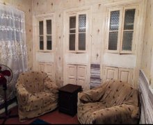 yasamalda kiraye aylıq evler 200-300 Nizami m., Yasamal r.