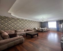 Satılır Yeni Tikili İnşaatçılar m., Yeni Yasamal qəs., Yasamal r.