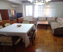 iceri seherde aylıq kiraye evler İçərişəhər m., Səbail r.