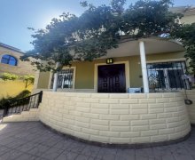 Kirayə (aylıq) Həyət evi/villa Xocaəsən m., Xocəsən qəs., Binəqədi r. Kirayə (aylıq) Həyət evi/villa Xocaəsən m., Xocəsən qəs., Binəqədi r.