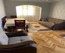 Satılır Köhnə Tikili Dərnəgül m., 7-ci mikrorayon, Binəqədi r.