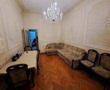 Satılır Köhnə Tikili Sahil m., Səbail r.