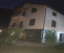 Kirayə (günlük) Həyət evi/villa Qax ş. Kirayə (günlük) Həyət evi/villa Qax ş.