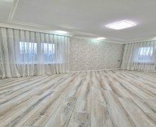 Satılır Köhnə Tikili Azadlıq m., 8-ci mikrorayon, Binəqədi r.