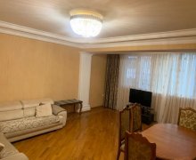 Kirayə (aylıq) Köhnə Tikili 28 May m., Nəsimi r.