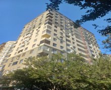 Satılır Yeni Tikili Azadlıq m., 8-ci mikrorayon, Binəqədi r.