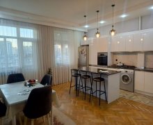 Satılır Yeni Tikili İnşaatçılar m., Yasamal qəs., Qələbə dairəsi, Yasamal r.