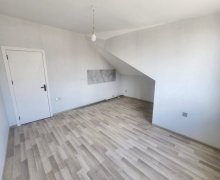 Satılır Yeni Tikili Xırdalan ş.