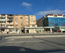 Satılır Köhnə Tikili İnşaatçılar m., Yasamal qəs., Yasamal r.