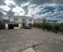 Satılır Həyət evi/villa Qara Qarayev m., Nizami r. Satılır Həyət evi/villa Qara Qarayev m., Nizami r.