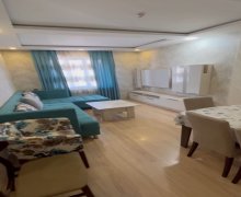 Satılır Köhnə Tikili Afrodita şadlıq sarayı, Xətai r. Satılır Köhnə Tikili Afrodita şadlıq sarayı, Xətai r.