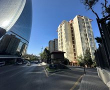 iceri seherde evlerin qiymeti İçərişəhər m., Səbail r.